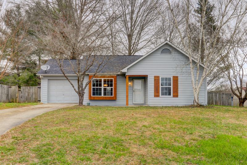6504 Cedar Bend Rd, Knoxville, TN 37918