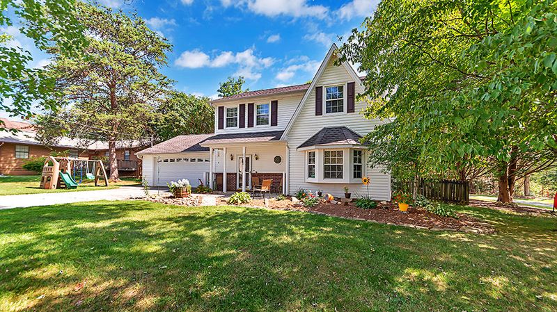 6504 Foxhound Rd, Knoxville, TN 37918