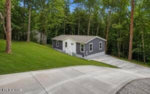 6504 Milroy Ln, Knoxville, TN 37918