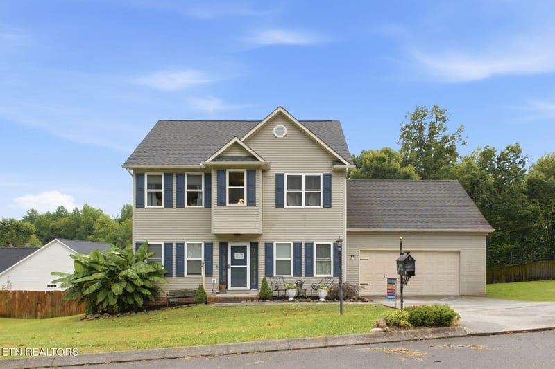 6504 Ridge Run Dr, Knoxville, TN 37921