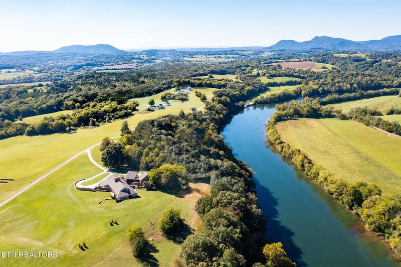 651 Cliff Top Rd, Blaine, TN 37709