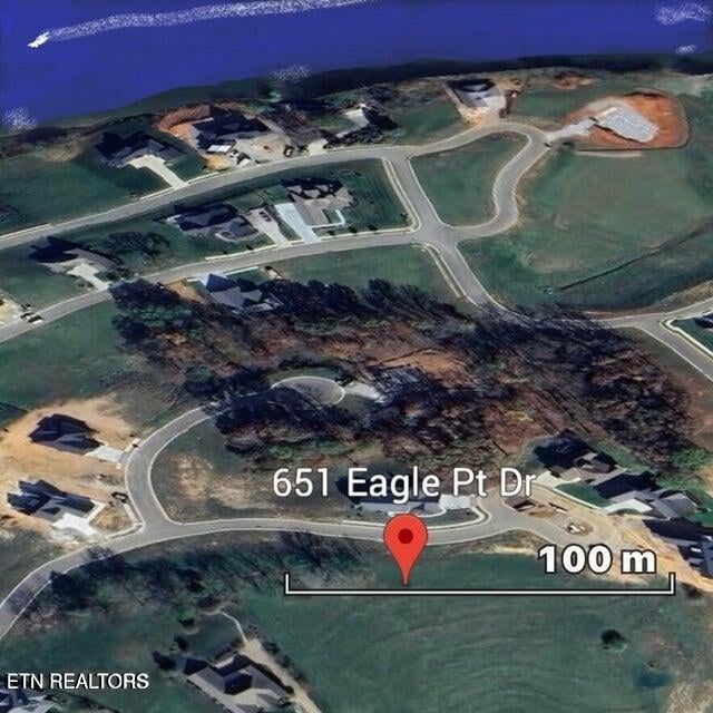 651 Eagle Pt Dr, Loudon, TN 37774