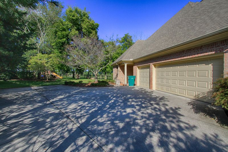 651 Gwinhurst Rd, Knoxville, TN 37934