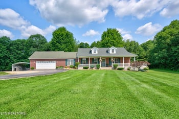 651 Highland Ln, Crossville, TN 38555