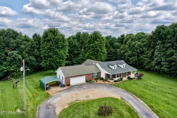 651 Highland Ln, Crossville, TN 38555