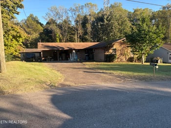 6512 E Garwood Cir, Knoxville, TN 37918