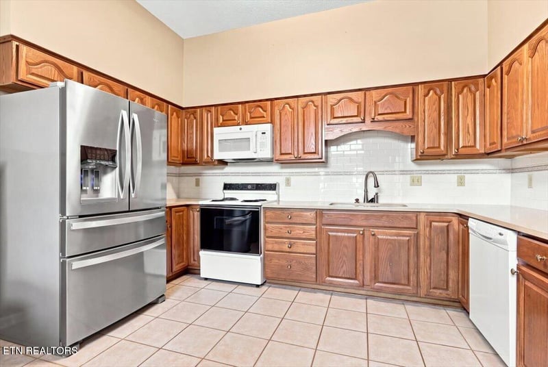 6515 Hickory Valley Way, Knoxville, TN 37918