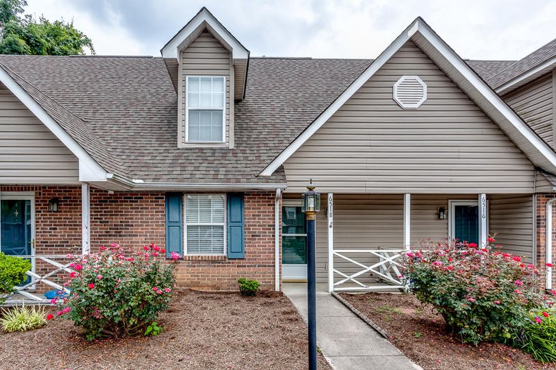 6518 Doe Creek Way, Knoxville, TN 37918