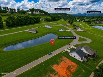 652 Black Bear Cir, Loudon, TN 37774