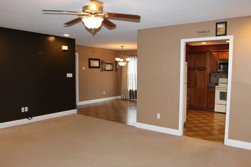 652 Chris Haven Dr, Seymour, TN 37865
