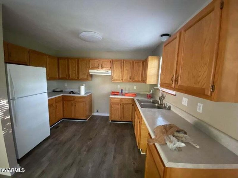 652 Hill St, Jellico, TN 37762