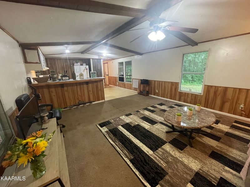 652 Robbins Rd, Crossville, TN 38572