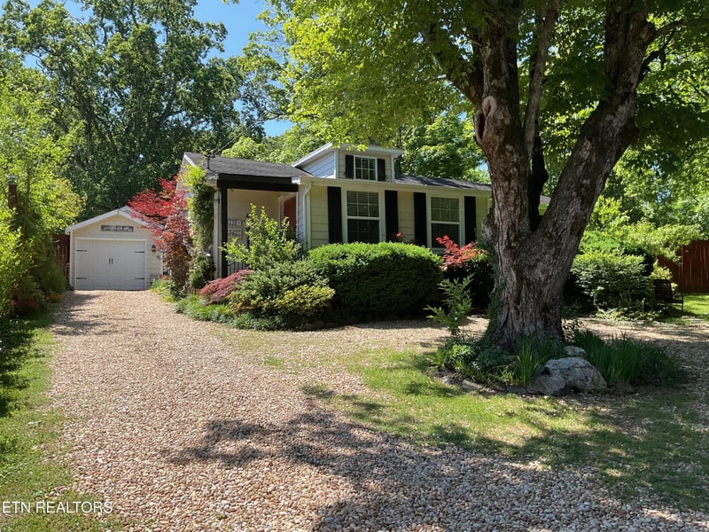 6520 S Northshore Dr, Knoxville, TN 37919