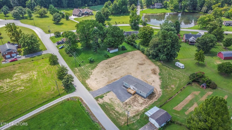 6521 Lambent Ln, Knoxville, TN 37918
