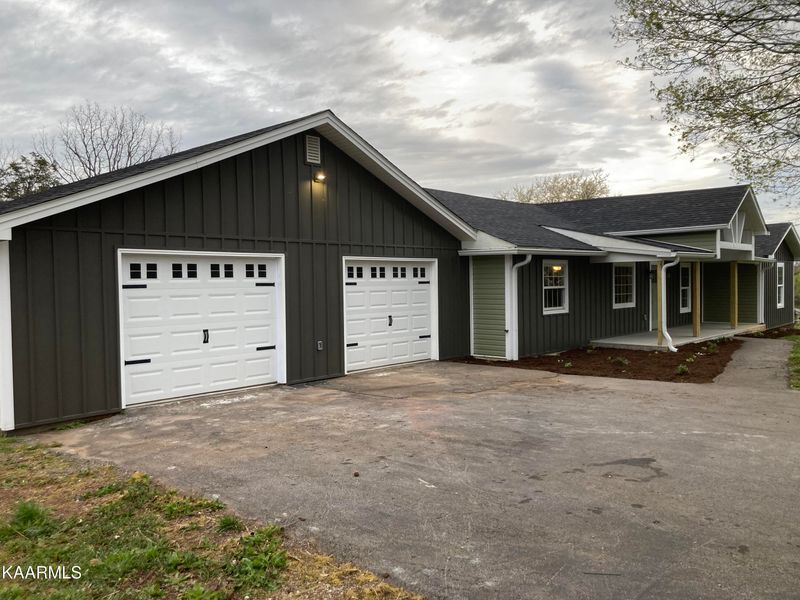 6524 Boruff Rd, Corryton, TN 37721