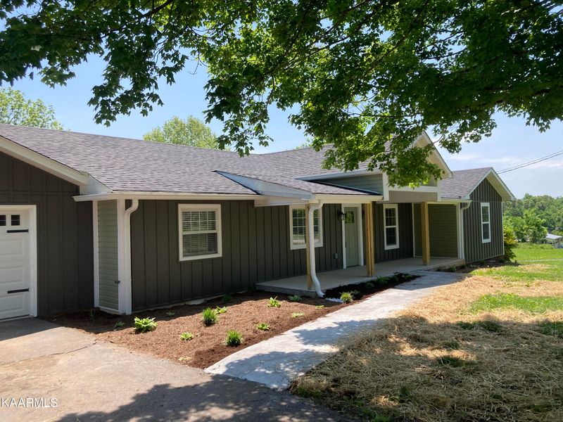 6524 Boruff Rd, Corryton, TN 37721