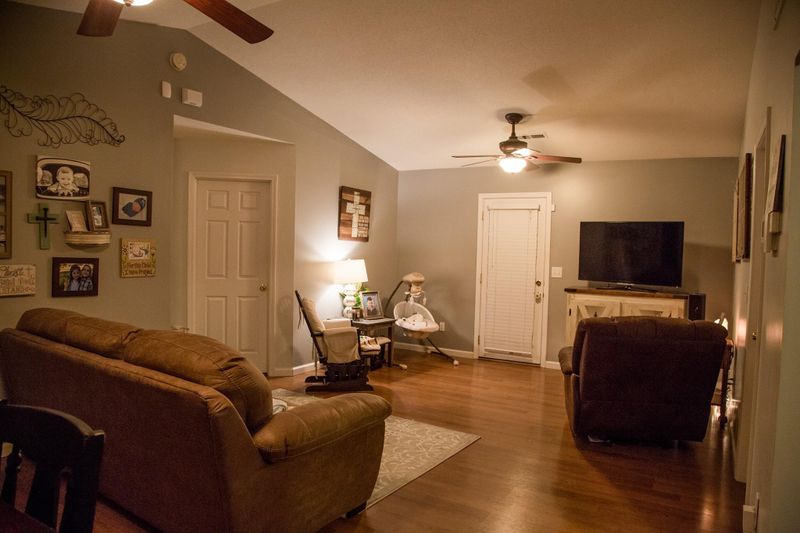 6526 Hugh Willis Rd, Powell, TN 37849