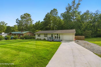 6529 Cedarbreeze Rd, Knoxville, TN 37918