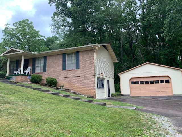 6529 Ellesmere Dr, Knoxville, TN 37921