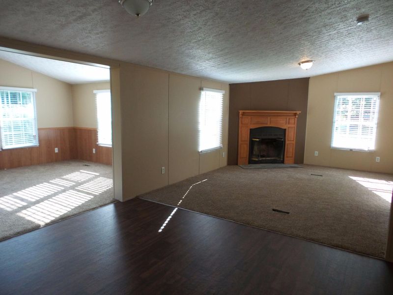 6530 White Wing Rd, Lenoir City, TN 37771