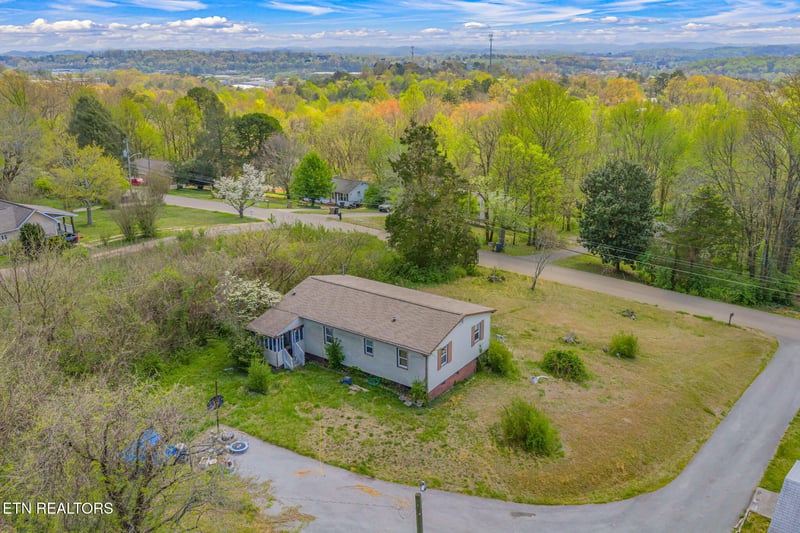 6531 Vance Rd, Knoxville, TN 37921