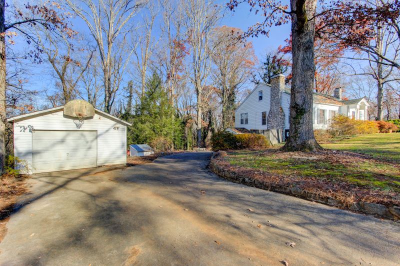 6535 Crescent Dr, Knoxville, TN 37920