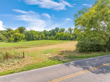 654 Martin Mill Pike, Rockford, TN 37853