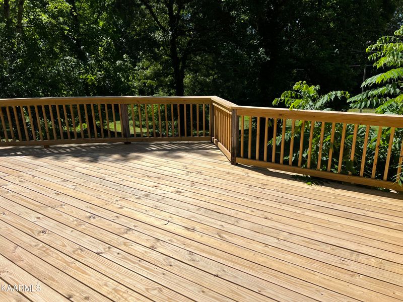 655 W Hills Dr, Harriman, TN 37748