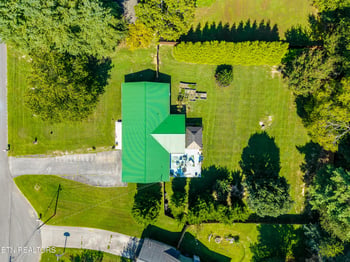 656 Dwight Ln, Sevierville, TN 37876