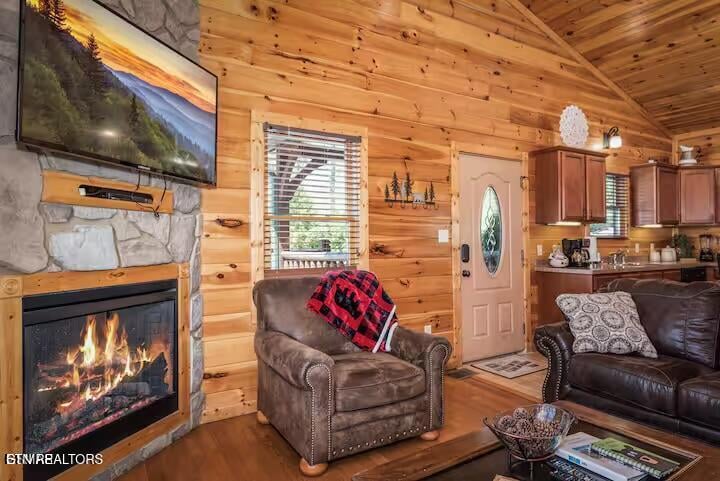 656 Park Vista Way, Gatlinburg, TN 37738