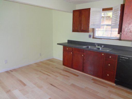 656 Skyline View Ln, Harriman, TN 37748
