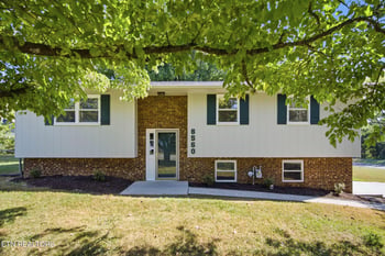 6560 W Garwood Cir, Knoxville, TN 37918