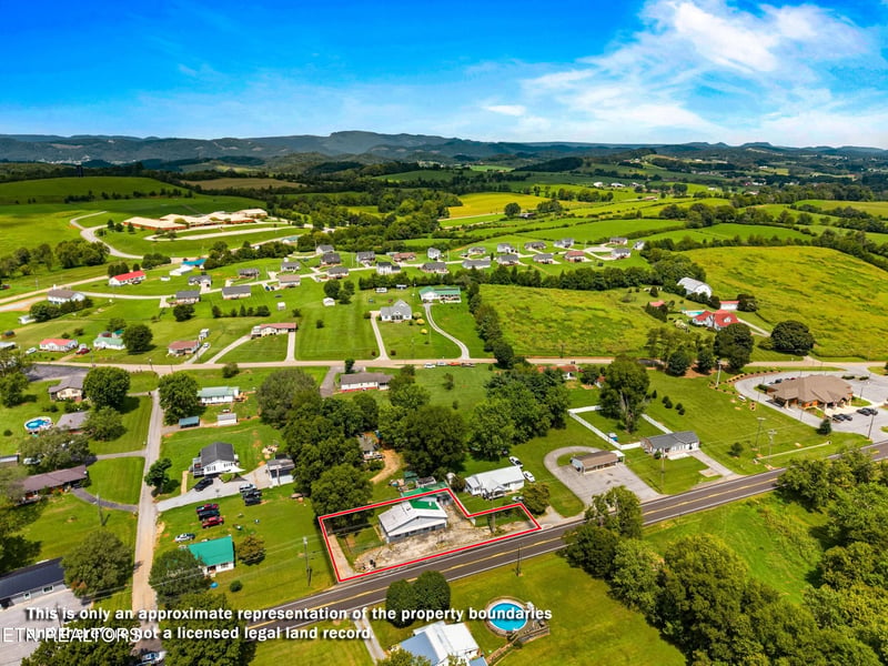 6563 E Andrew Johnson Hwy, Whitesburg, TN 37891