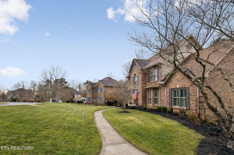 657 Tree Ridge Rd, Knoxville, TN 37922