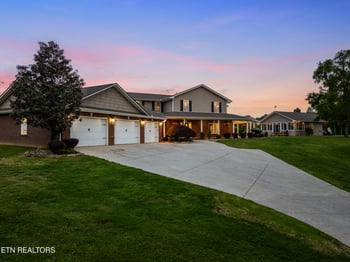 6570 Lee Thompson Ln, Maryville, TN 37801