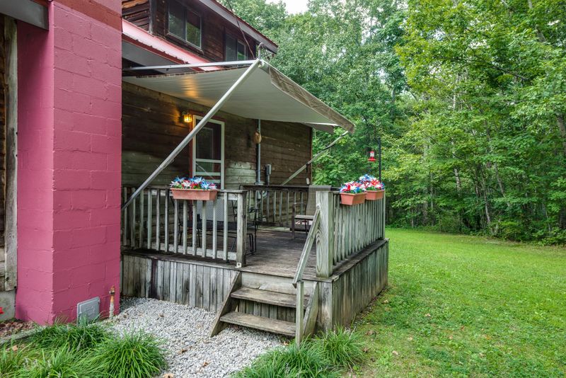 659 Ormes Rd, Crossville, TN 38572