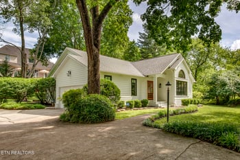 6604 Westland Dr, Knoxville, TN 37919