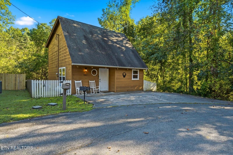 661 Morning Mist Way, Gatlinburg, TN 37738