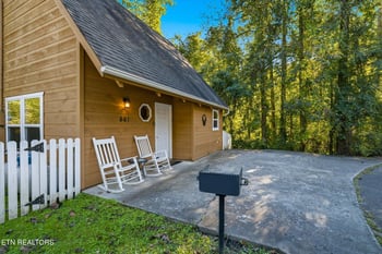 661 Morning Mist Way, Gatlinburg, TN 37738