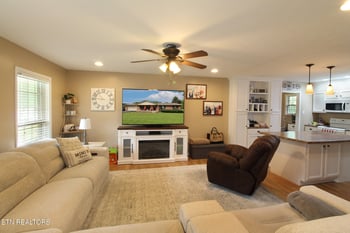 6613 Hummer Ln, Knoxville, TN 37912