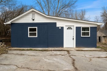 6617 Washington Pike, Knoxville, TN 37918