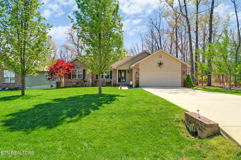 662 St George Dr, Crossville, TN 38558