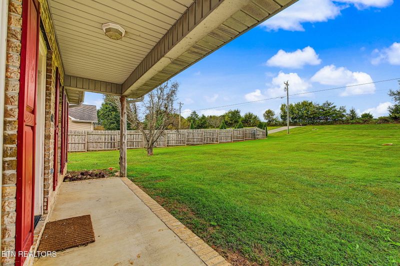 6622 Howard School Rd, Maryville, TN 37801