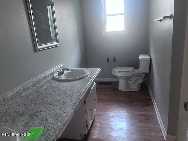 663 Bethel Rd, Clinton, TN 37716