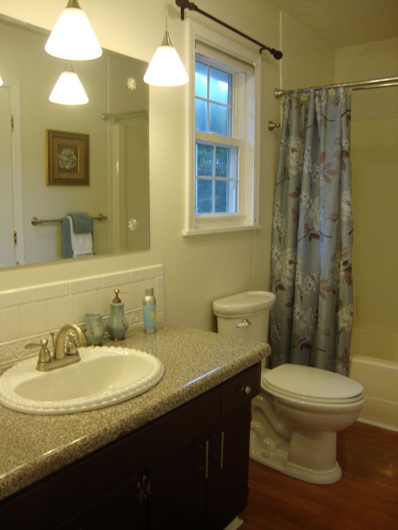 663 West Hills Dr, Harriman, TN 37748