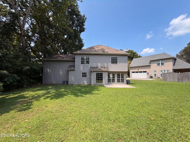 6630 Provincial Dr, Knoxville, TN 37909