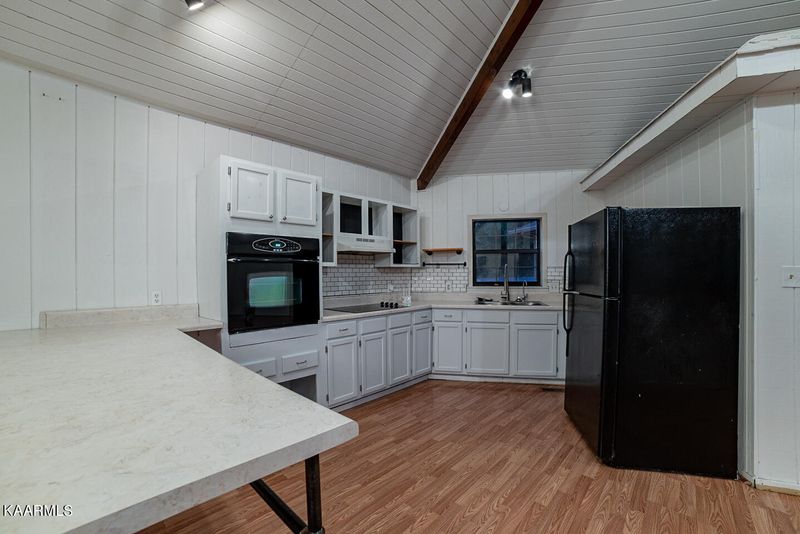 6630 Trinity Dr, Knoxville, TN 37918