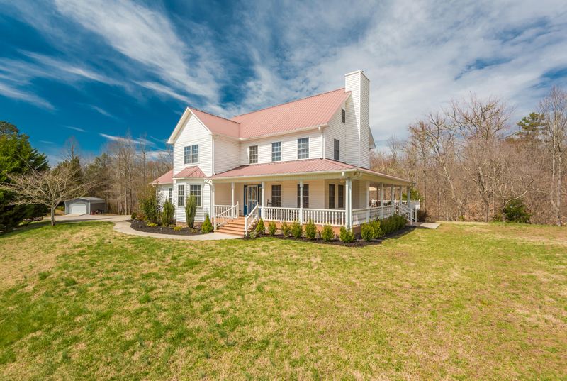 664 Batley Rd, Clinton, TN 37716