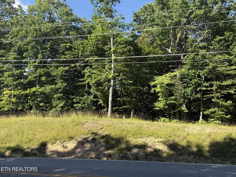 664 Catoosa Blvd, Crossville, TN 38558