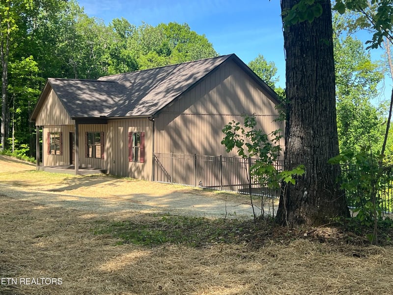 664 Fox Hunter Rd, Maynardville, TN 37807